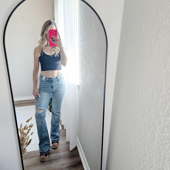 Judy Blue Mid Rise Med Wash Released Shadow Hem Bootcut Jeans Regular Plus NEW - Picture 3 of 16
